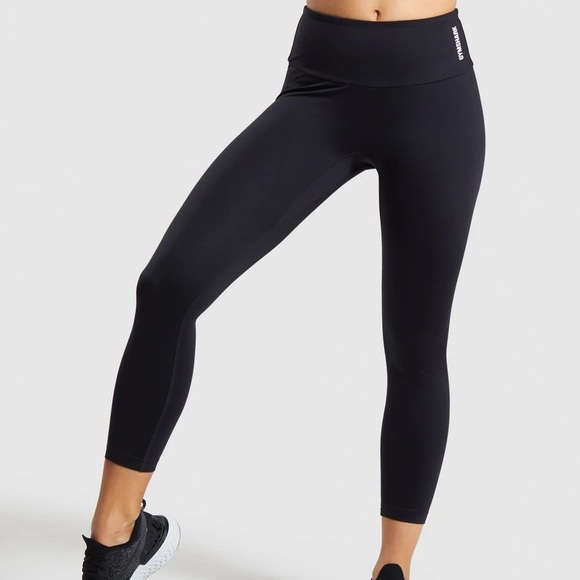 🦈 GYMSHARK NWOT 7/8 Training Leggings - Picture 1 of 9